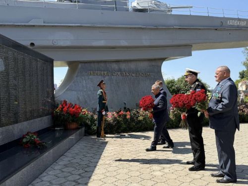 А.М. Горький исемендәге Яшел Үзән заводын фидакарь хезмәт өчен бүләкләү тантанасы