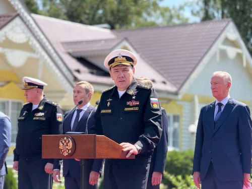 А.М. Горький исемендәге Яшел Үзән заводын фидакарь хезмәт өчен бүләкләү тантанасы