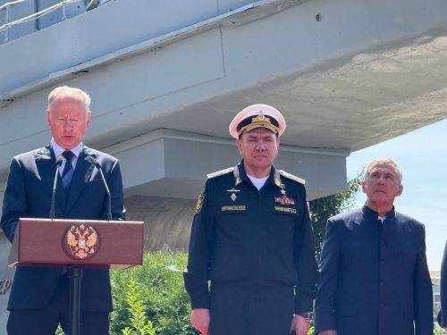 А.М. Горький исемендәге Яшел Үзән заводын фидакарь хезмәт өчен бүләкләү тантанасы