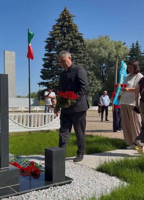 Әйшә авыл җирлегендә махсус хәрби операциядә катнашучыларга багышланган мемориал такта ачу тантанасы