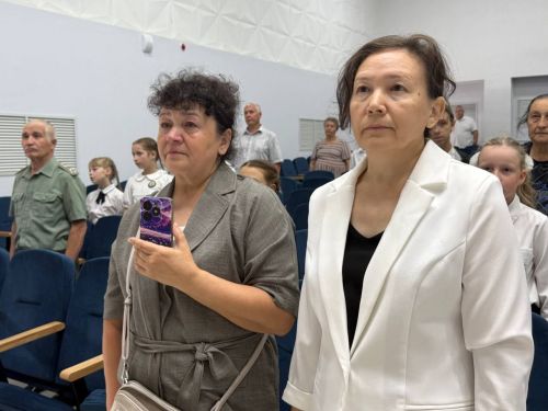 Әйшә авыл җирлегендә махсус хәрби операциядә катнашучыларга багышланган мемориал такта ачу тантанасы