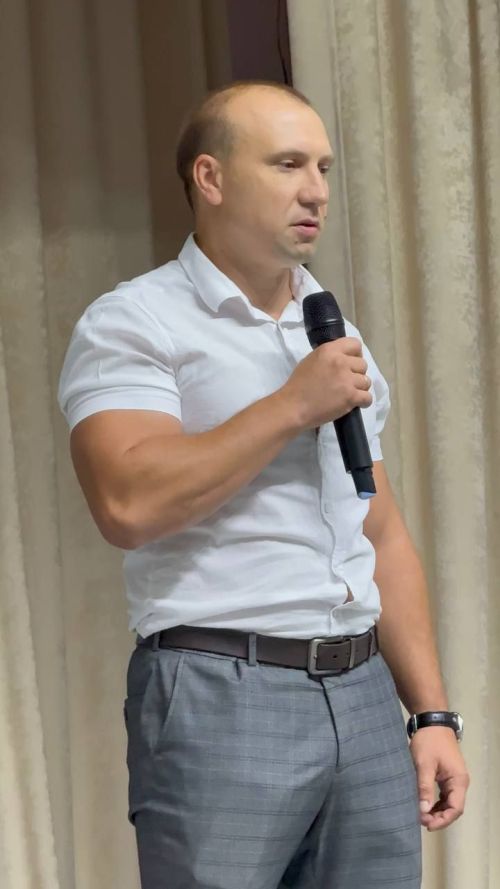 Әйшә авыл җирлегендә махсус хәрби операциядә катнашучыларга багышланган мемориал такта ачу тантанасы