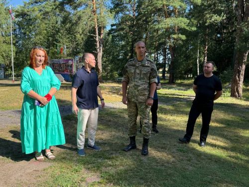 Ильинка авыл җирлегендә Россия Герое Рәсим Рәшид улы Баксиков белән очрашу