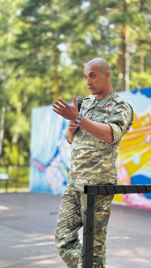Ильинка авыл җирлегендә Россия Герое Рәсим Рәшид улы Баксиков белән очрашу