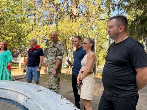 Ильинка авыл җирлегендә Россия Герое Рәсим Рәшид улы Баксиков белән очрашу