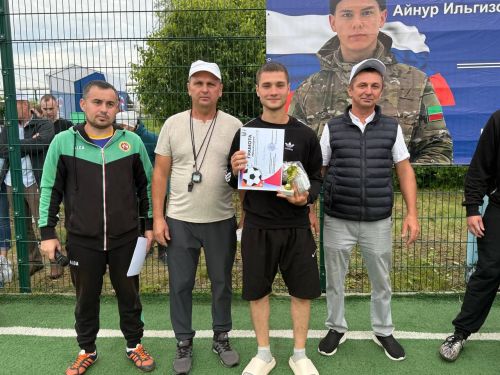 Татар Танае авылында Махсус хәрби операциядә батырларча һәлак булган егетләр истәлегенә футбол турниры
