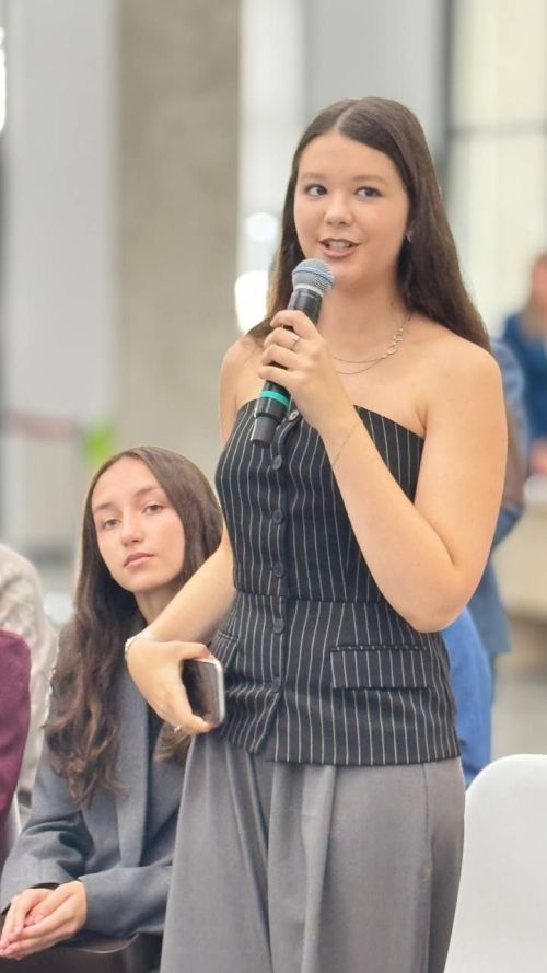Яшел Үзән шәһәре мәдәни үсеш үзәгендә мәгариф хезмәткәрләренең август киңәшмәсе 2025