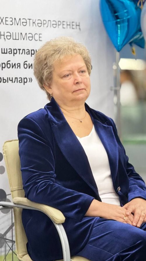 Яшел Үзән шәһәре мәдәни үсеш үзәгендә мәгариф хезмәткәрләренең август киңәшмәсе 2025