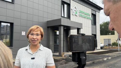 Яшел Үзәнгә министр Эльмира Зарипова һәм Россия Герое Рәсим Баксиковның сәфәре