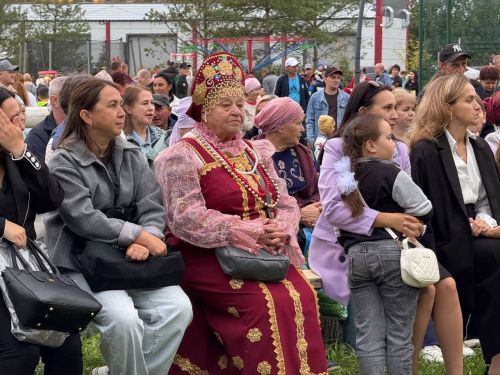 Осиновода "Игелекле күрше" фестивале