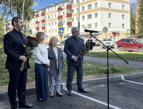 Виктор Кашкин истәлегенә мемориаль такта ачу