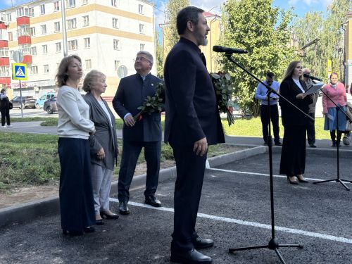 Виктор Кашкин истәлегенә мемориаль такта ачу