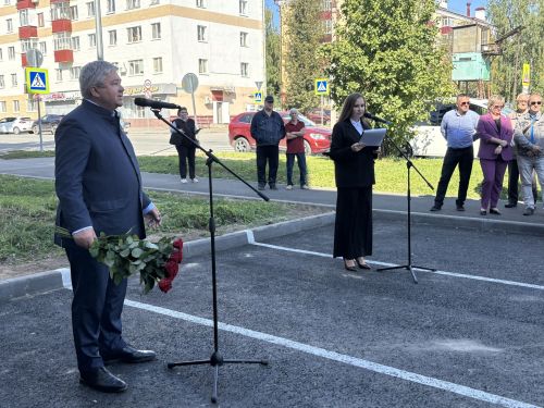 Виктор Кашкин истәлегенә мемориаль такта ачу