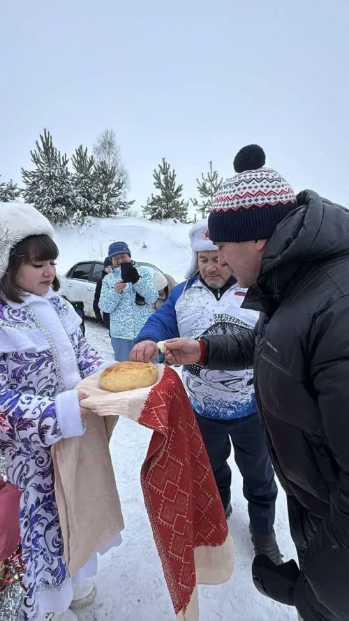 Түбән Урысбага авылында бүген Кышкы сабантуй - балык тоту бәйгесе