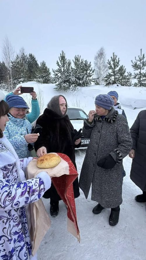 Түбән Урысбага авылында бүген Кышкы сабантуй - балык тоту бәйгесе