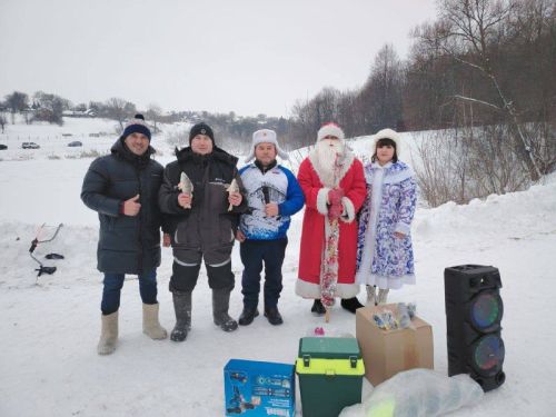 Түбән Урысбага авылында бүген Кышкы сабантуй - балык тоту бәйгесе