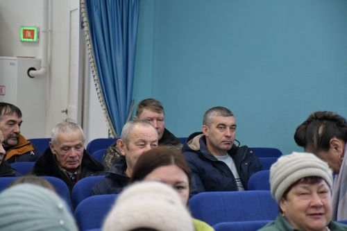 Күгеш авыл җирлегендә хисап сессиясе
