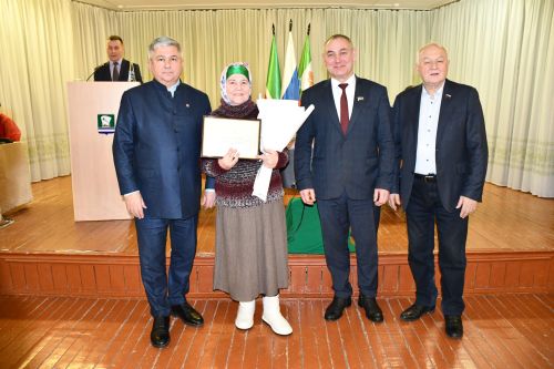 Норлат авыл җирлегендә хисап сессиясе