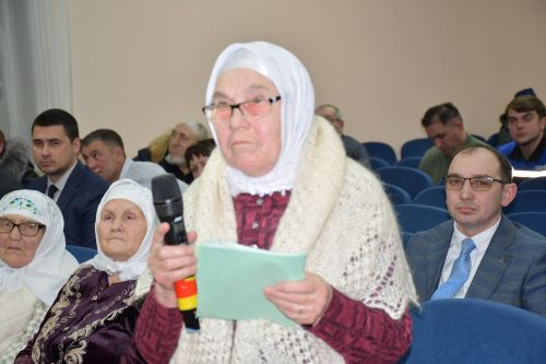 Олы Яке авыл җирлегендә узган хисап сессиясе