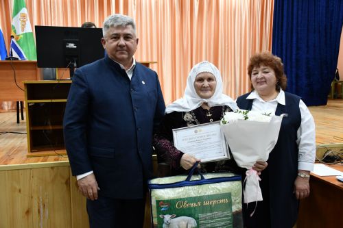 Олы Яке авыл җирлегендә узган хисап сессиясе