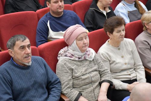 Бишнә авыл җирлегендә хисап сессиясе