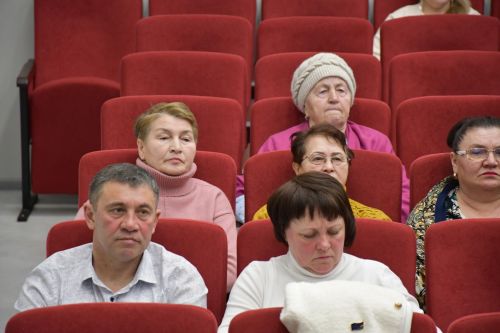 Бишнә авыл җирлегендә хисап сессиясе