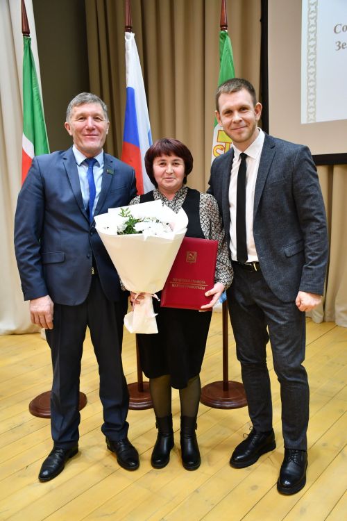 Бишнә авыл җирлегендә хисап сессиясе