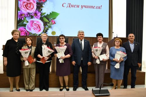 Горький мәдәният үзәгендә укытучыларны хөрмәтләделәр