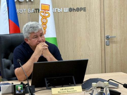 Михаил Афанасьев махсус хәрби операциядә катнашучы Еременко Вера Вениаминовна белән очрашты