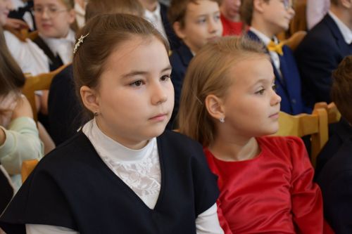 3нче гимназиядә «Очей очарование» дип исемләнгән төбәгара әдәби бәйге
