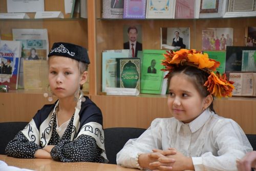 3нче гимназиядә «Очей очарование» дип исемләнгән төбәгара әдәби бәйге