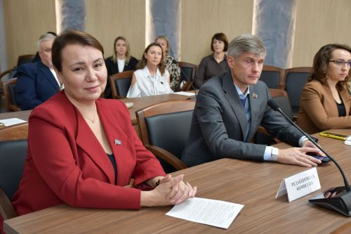 Яшел Үзән муниципаль районы Советы һәм Яшел Үзән шәһәре Советының бишенче чакырылыш сессиясе