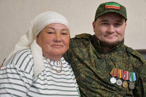 Яшел Үзән егете, МХОда катнашучы Руслан Сибгатуллин белән очрашу