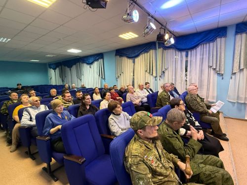 Махсус хәрби операциядә катнашучы егетләргә ярдәм кулы сузган волонтёрларны бүләкләү тантанасы