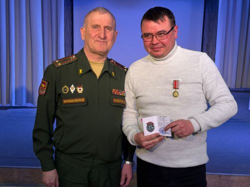 Махсус хәрби операциядә катнашучы егетләргә ярдәм кулы сузган волонтёрларны бүләкләү тантанасы