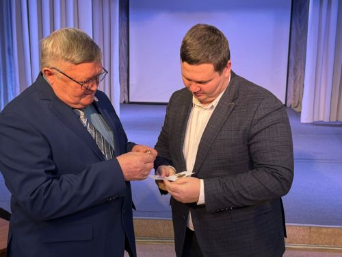 Махсус хәрби операциядә катнашучы егетләргә ярдәм кулы сузган волонтёрларны бүләкләү тантанасы