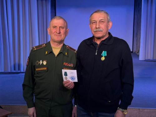 Махсус хәрби операциядә катнашучы егетләргә ярдәм кулы сузган волонтёрларны бүләкләү тантанасы