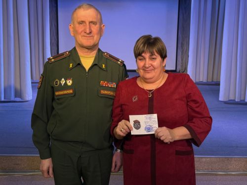 Махсус хәрби операциядә катнашучы егетләргә ярдәм кулы сузган волонтёрларны бүләкләү тантанасы