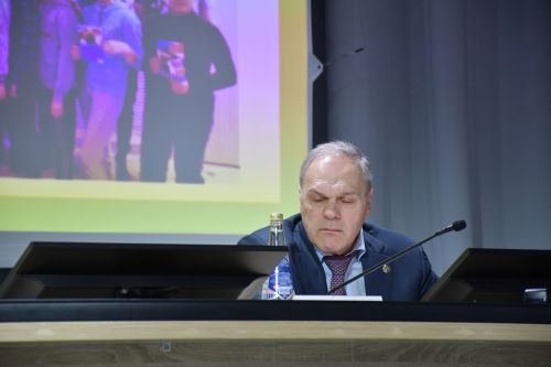 Район үзәк хастаханәсенең 2025 елгы  эшчәнлегенә йомгак сессиясе