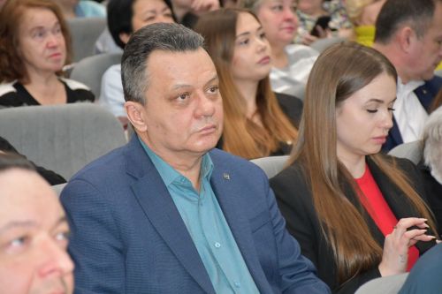 Район үзәк хастаханәсенең 2025 елгы  эшчәнлегенә йомгак сессиясе