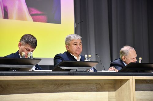 Район үзәк хастаханәсенең 2025 елгы  эшчәнлегенә йомгак сессиясе