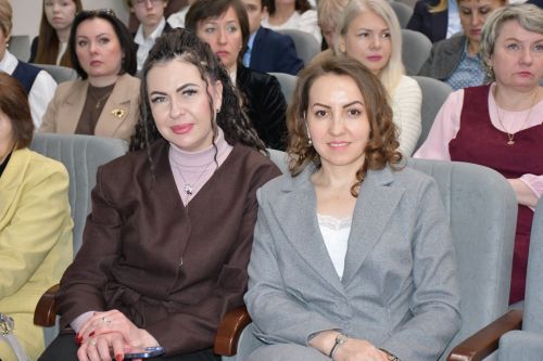 Район үзәк хастаханәсенең 2025 елгы  эшчәнлегенә йомгак сессиясе