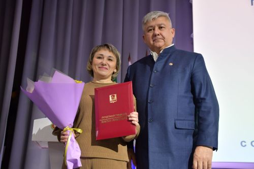 Район үзәк хастаханәсенең 2025 елгы  эшчәнлегенә йомгак сессиясе