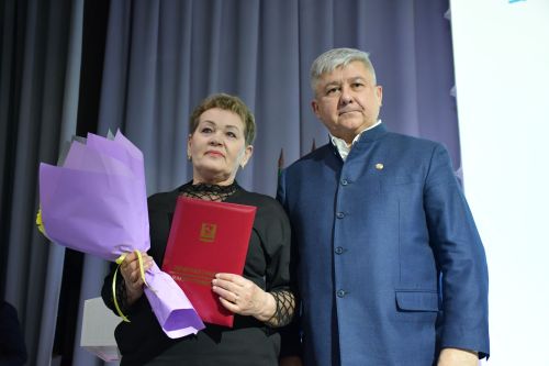 Район үзәк хастаханәсенең 2025 елгы  эшчәнлегенә йомгак сессиясе