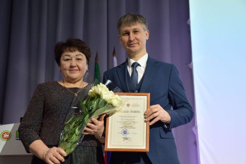 Район үзәк хастаханәсенең 2025 елгы  эшчәнлегенә йомгак сессиясе