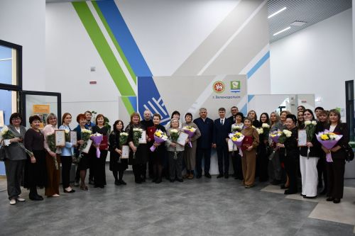 Район үзәк хастаханәсенең 2025 елгы  эшчәнлегенә йомгак сессиясе