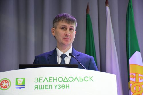 Район үзәк хастаханәсенең 2025 елгы  эшчәнлегенә йомгак сессиясе