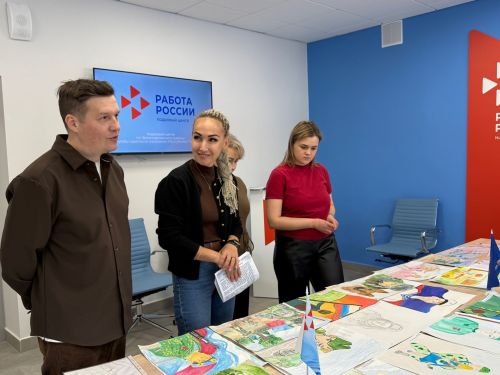 «Россиядә эш» кадрлар үзәгендә 23 февраль – Ватанны саклаучылар көне уңаеннан рәсемнәр бәйгесе