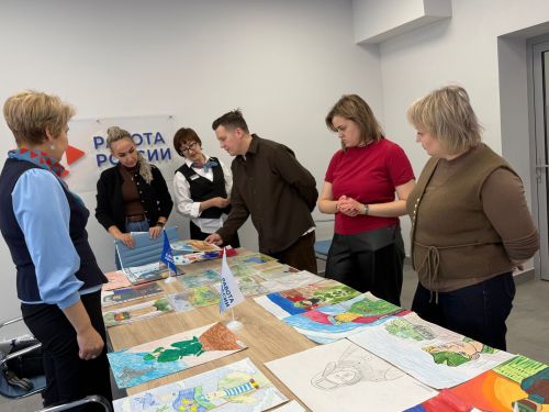 «Россиядә эш» кадрлар үзәгендә 23 февраль – Ватанны саклаучылар көне уңаеннан рәсемнәр бәйгесе