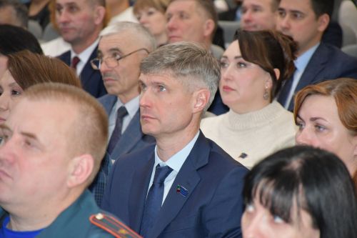 ЯҮМР бишенче чакырылыш VI сессиясе шәһәр Советының V сессиясе